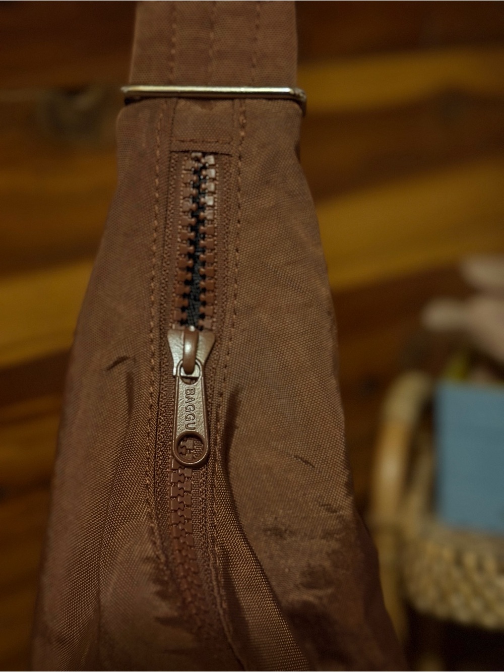 Baggu nylon shoulder bag - mahogany - Picture 2 of 11